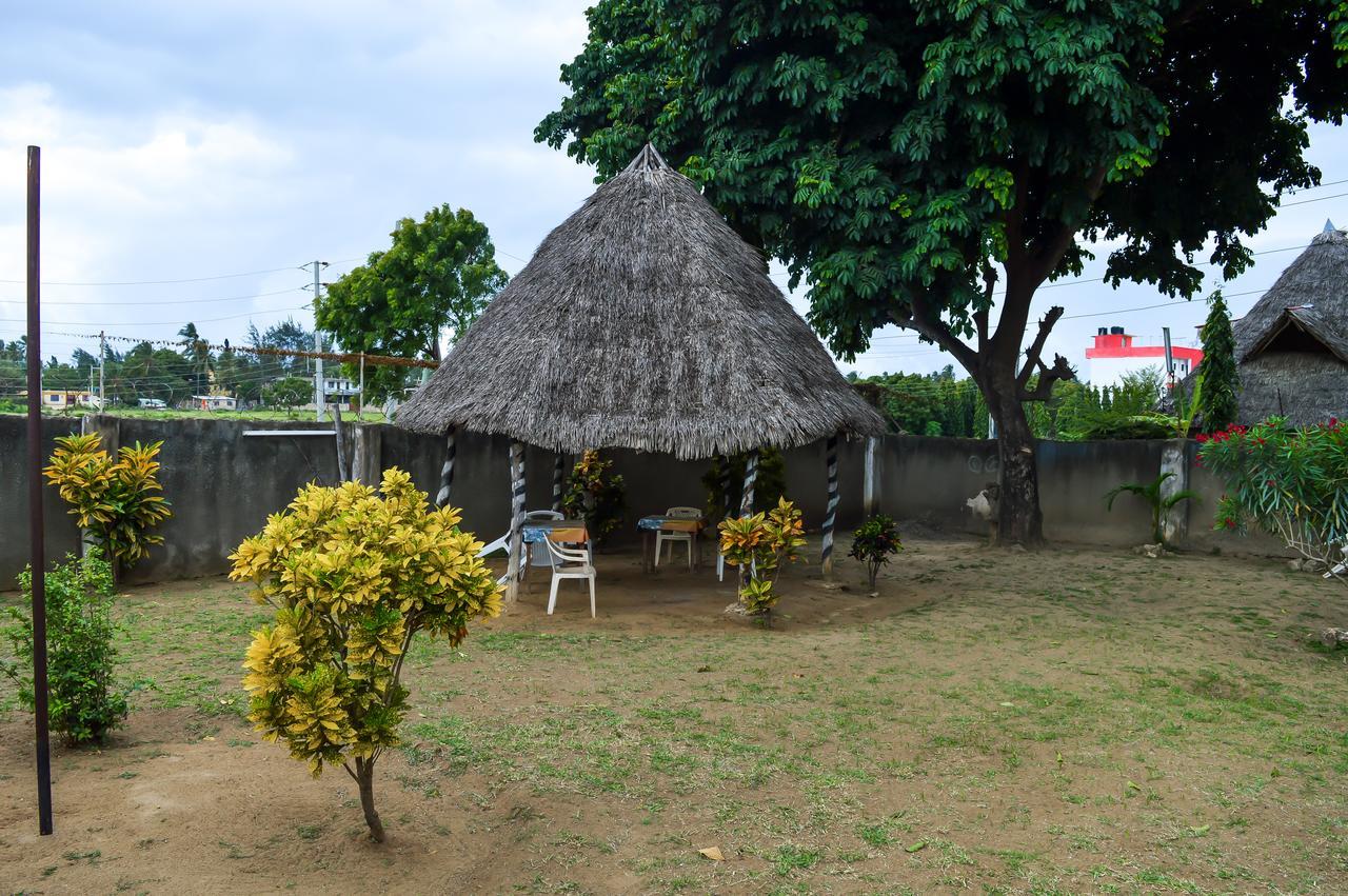 Ogalis K-Coast Hotel Mtwapa Exterior photo