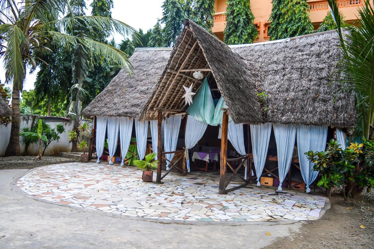 Ogalis K-Coast Hotel Mtwapa Exterior photo